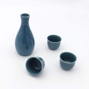 Moon Salt Porcelain Tokuri 孔雀玻璃瓶 + 玻璃套組孔雀, 1套, 玻璃水瓶 + 玻璃 3p