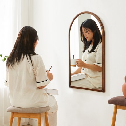 원목 아치형 홈 매장 인테리어 침실 화장대 리빙룸 다이닝룸 은경 벽 거울 모던 월넛