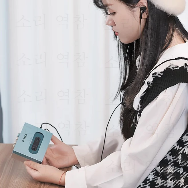 라디오 FiiO CP13 휴대용 스테레오 카세트 플레이어, 검은색과 가죽 커버