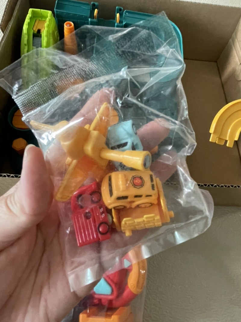 키즈브릭스 직접 조작하는 마법의성 코딩 로드 장난감