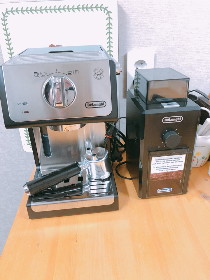 드롱기 반자동 커피머신 EC3531 커피 그라인더 79