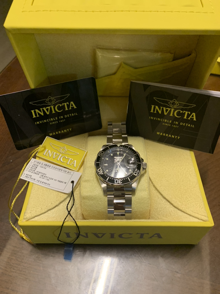 INVICTA 한국공식수입원 정품 인빅타 남성용 오토매틱 캘린더 메탈시계 8926
