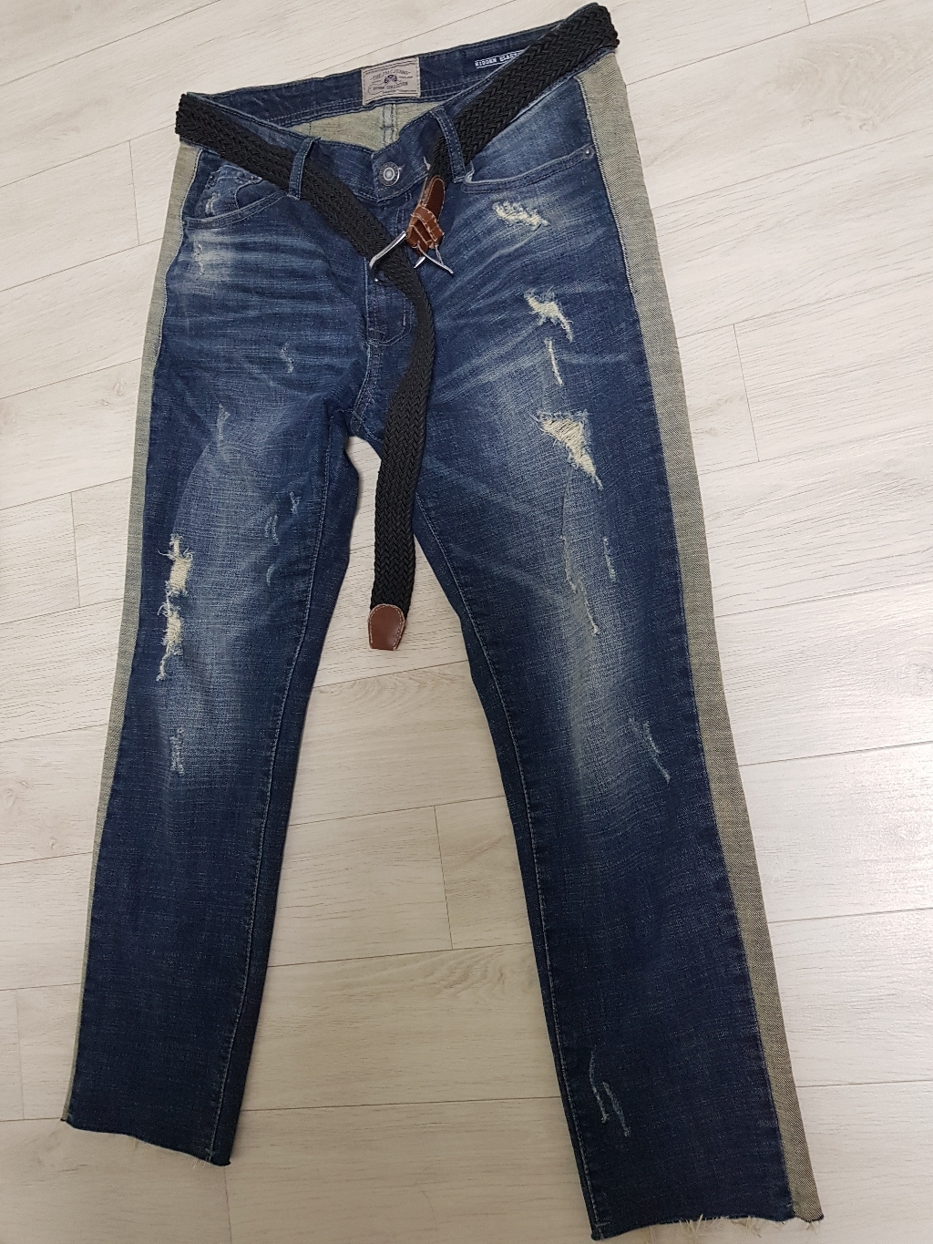 진스베이직 9부 밑단 컷팅 옆라인 배색 크롭진 남자청바지