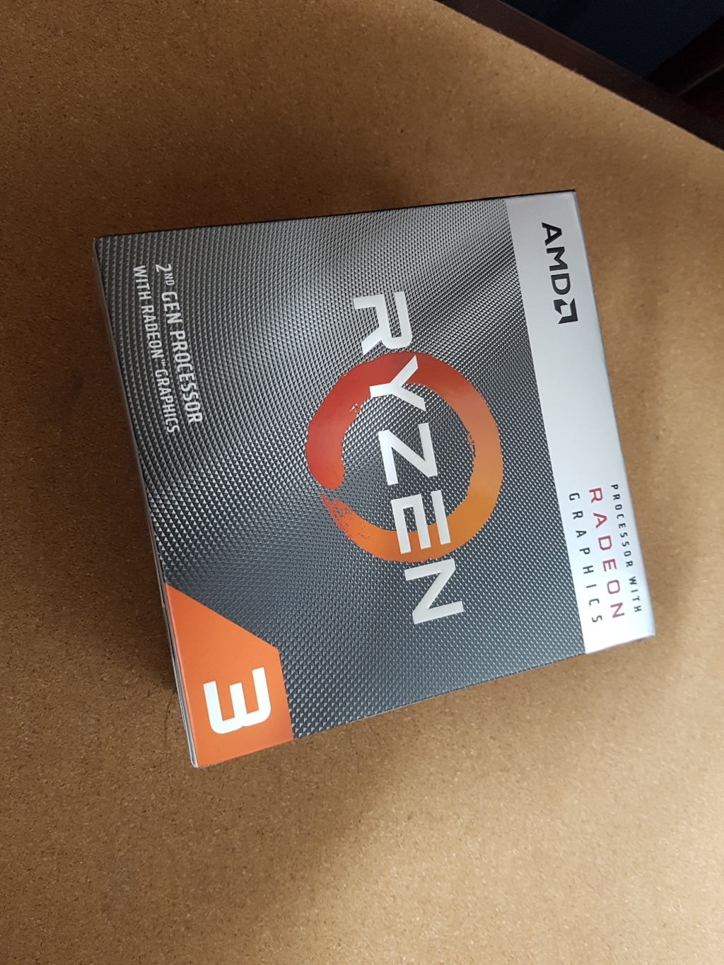 AMD 라이젠 3-2세대 3200G 피카소 CPU YD3200C5FHBOX 리뷰후기