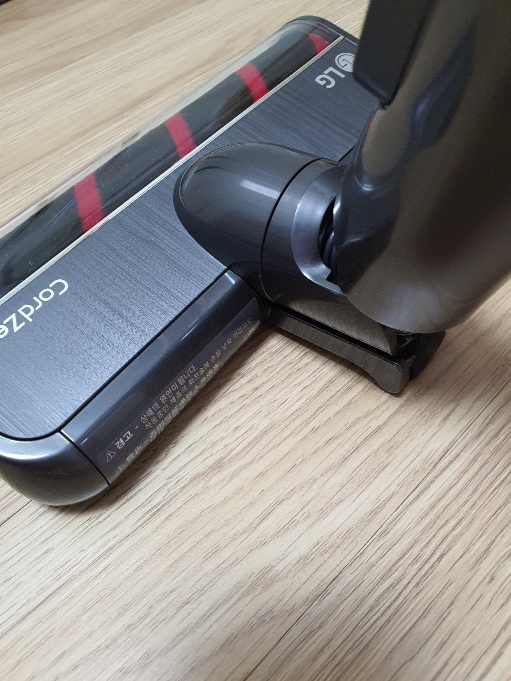 전자 코드제로 스틱 청소기 A9700SK