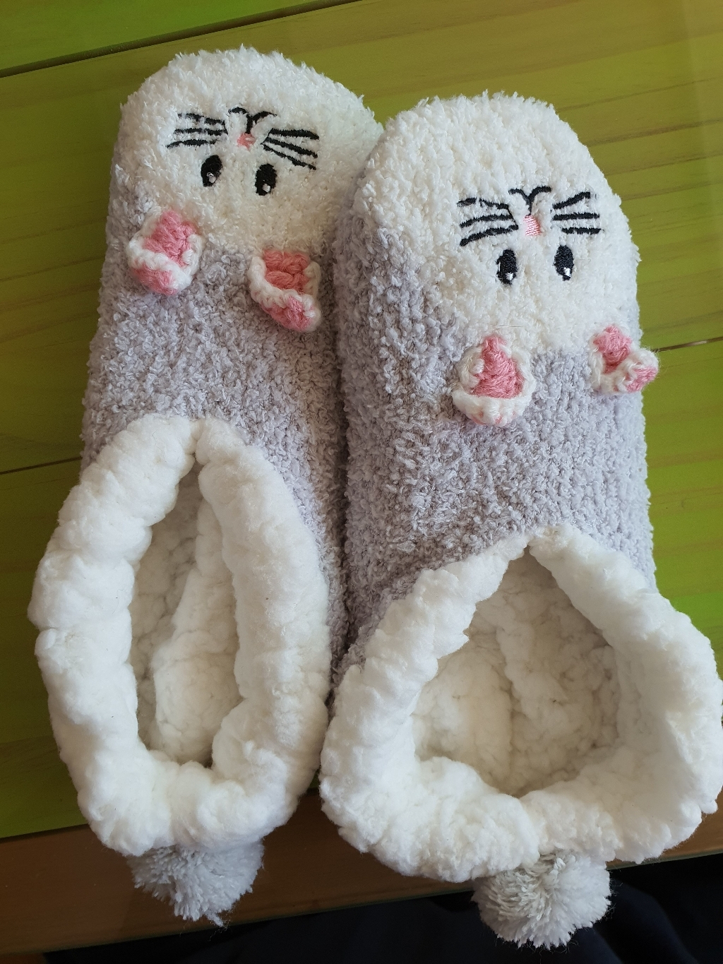 수면덧신 실내덧신 미끄럼방지덧신 귀요미 애니멀 덧신 3종 여성 수면 방한 겨울 실내화 캐릭터 미끄럼방지