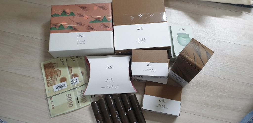 [단독] 한율 갈색솔잎 안티에이징 앰플 4주 프로그램