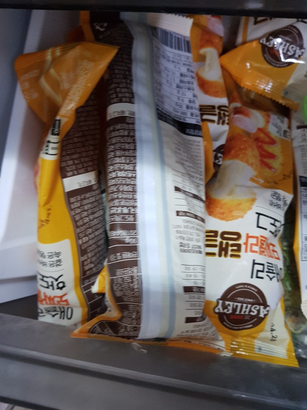애슐리 모짜렐라 탱글 핫도그 3봉
