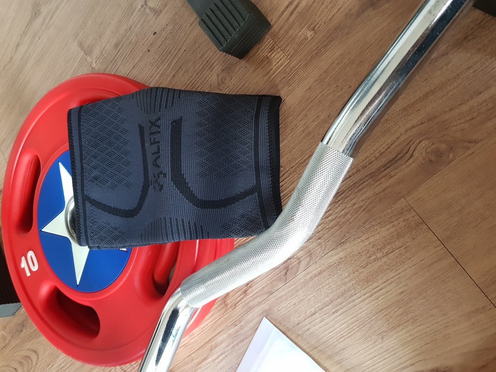 올픽스 타이트 무릎보대 블랙