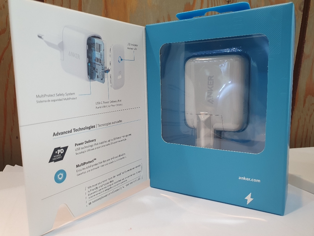 앤커 파워 딜리버리 USB C 고속충전 어댑터 18W A2019QD1