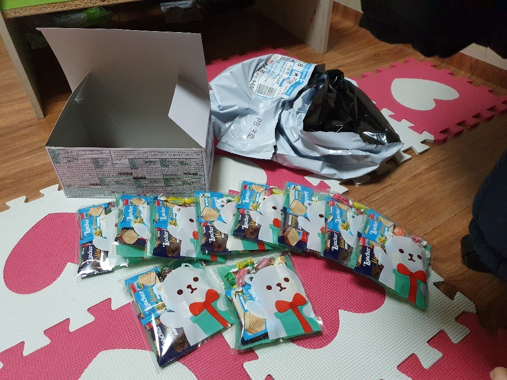 로아커 투시 마이 시즌3 과자