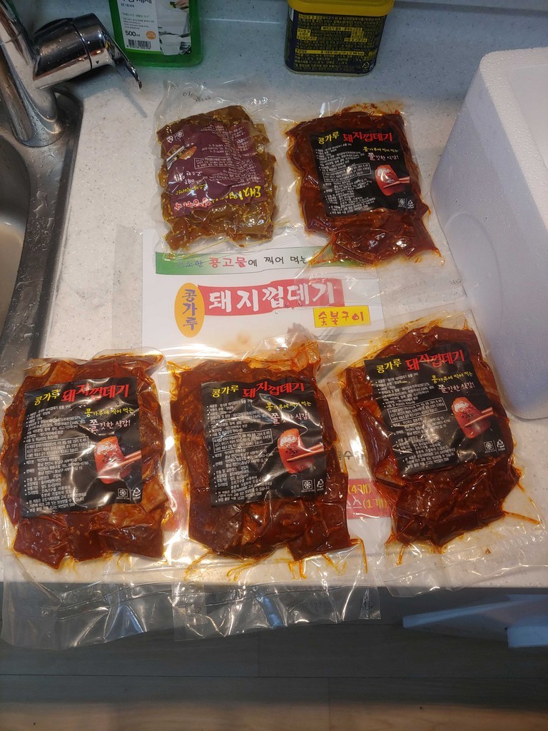 특허출원한 약선푸드 콩가루 돼지껍데기 숯불구이 / 돼지껍데기 양념튀각 옵션택1 간식 소주안주 혼술안주 특가판매