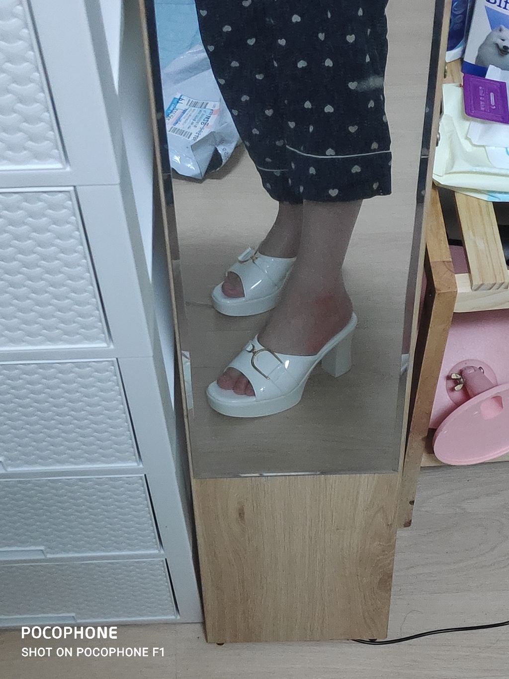 단골언니 미쉘 D링 장식 가보시 통굽 뮬 슬리퍼