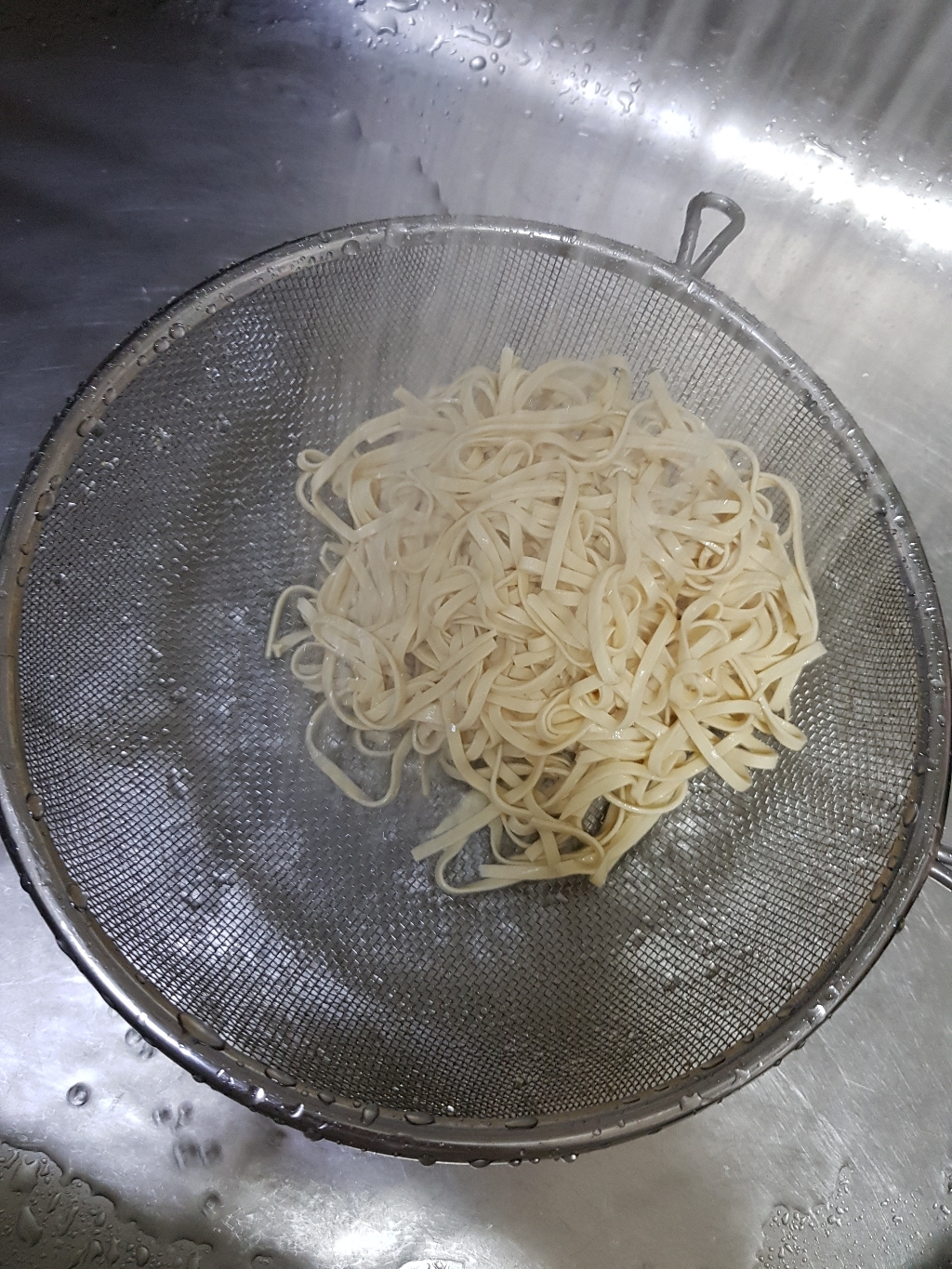 맑은물에 담백 얇은 면두부
