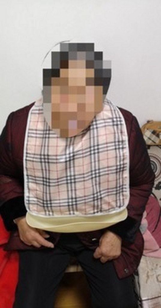 어르신 턱받이 환자용 식사 앞치마 환자 노인 성인 요양원 병원 방수 턱받침