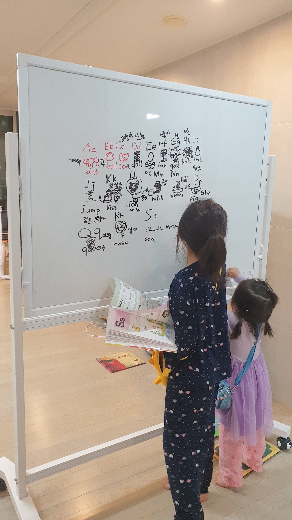 휴그린 이동식 컬러 유리 칠판 5coor / 양면사용 컬러 보드 이동형 스탠드 자석칠판