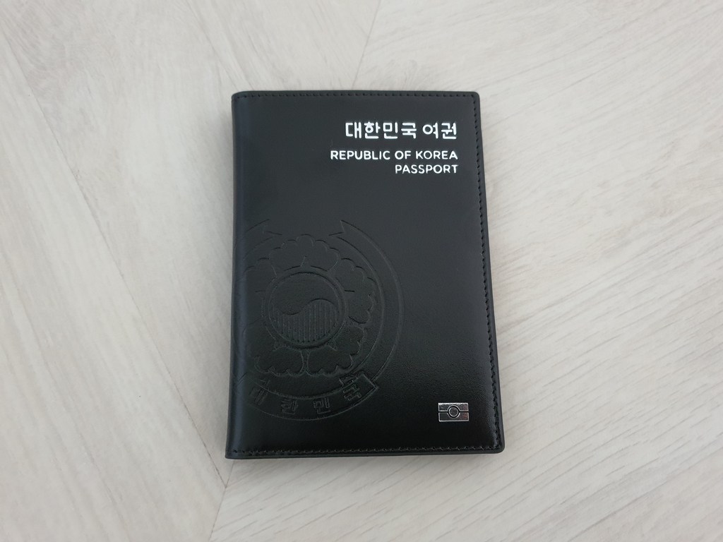 블랑플뢰르 가죽 안티스키밍 대한민국 여권케이스