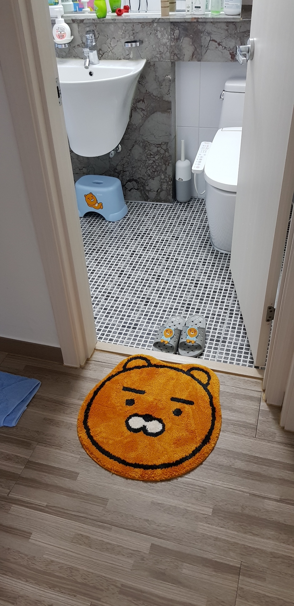 카카오프렌즈 쟈가드 페이스 욕실매트 리뷰후기