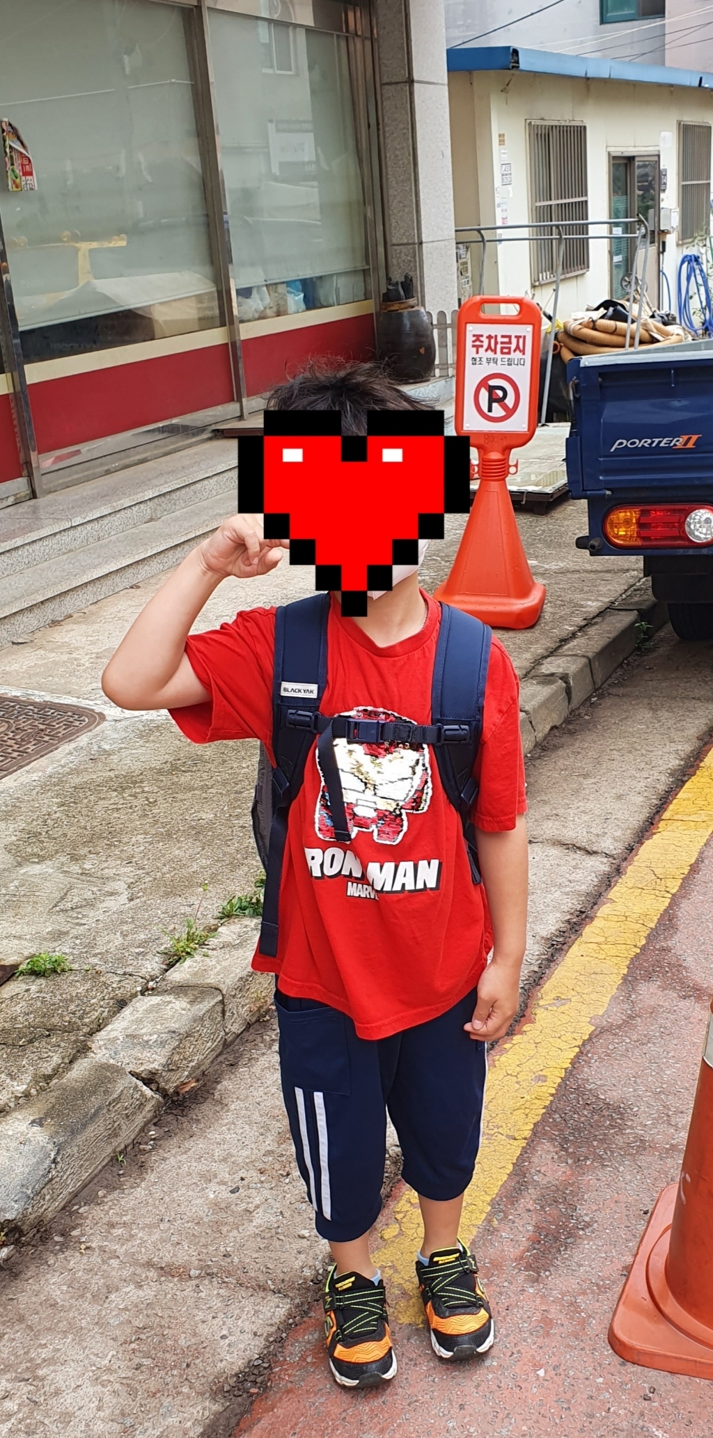 오후 부평점 특가전 인기최고 마블을 사랑하는 우리아이 애착티셔츠!!4가지 모두 예쁜@@마블 반전 스팽글 티셔츠로 멋짐 뿜뿜!!