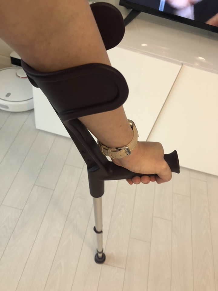 오쎈버그 클래식 콤비 클러치 목발 가지색 220CK