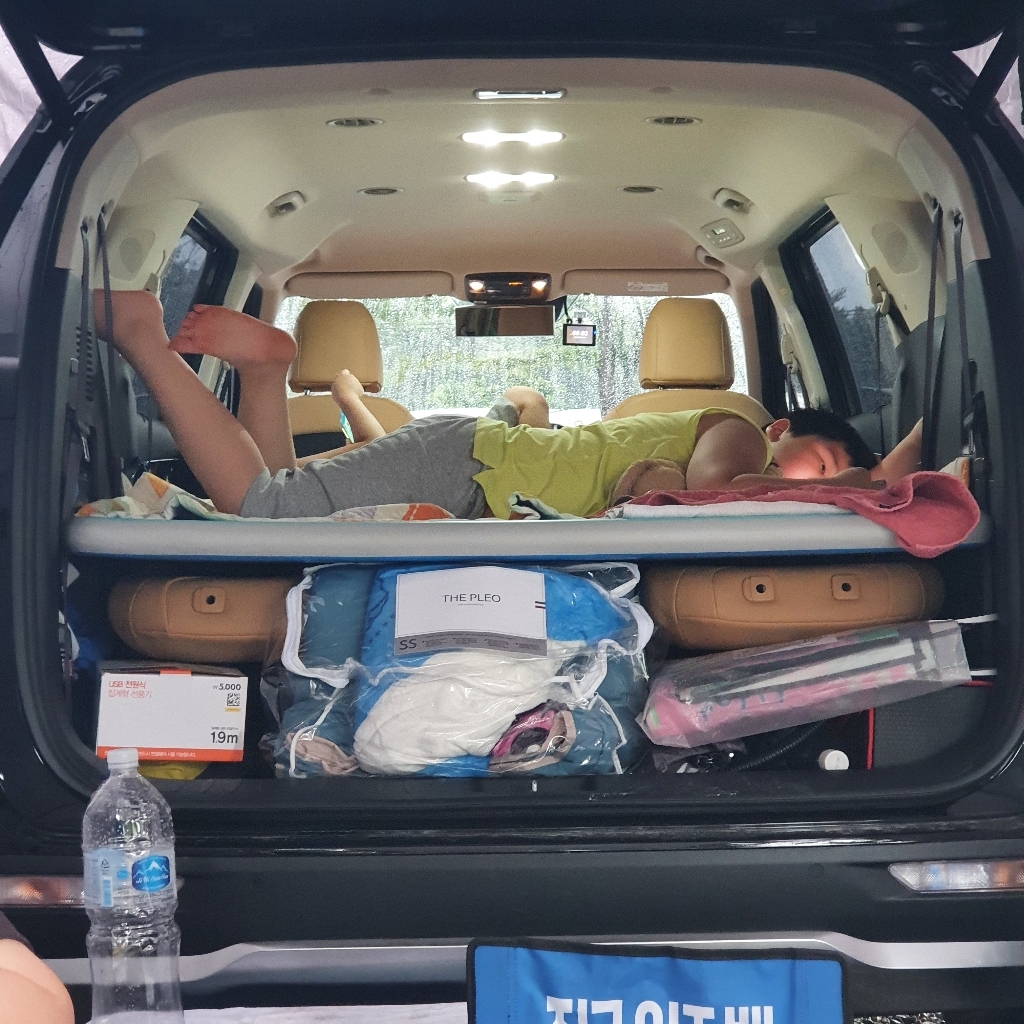 4세대 kA4 더뉴 올뉴카니발에어매트 카니발 차박 매트 맞움형 7인승 9인승 11인승 평탄화