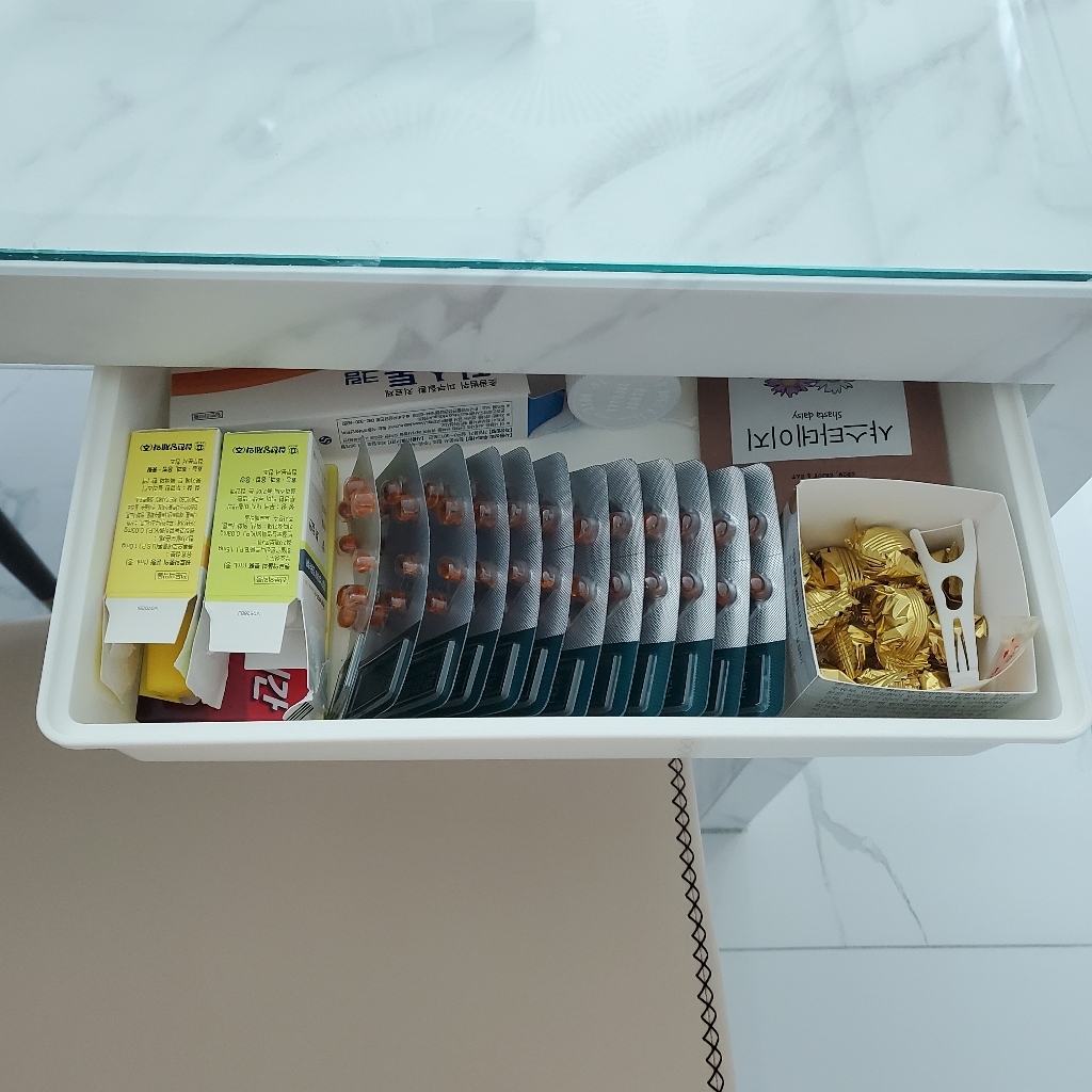 마녀의생활 부착식 데스크 슬라이딩 정리함 수납함