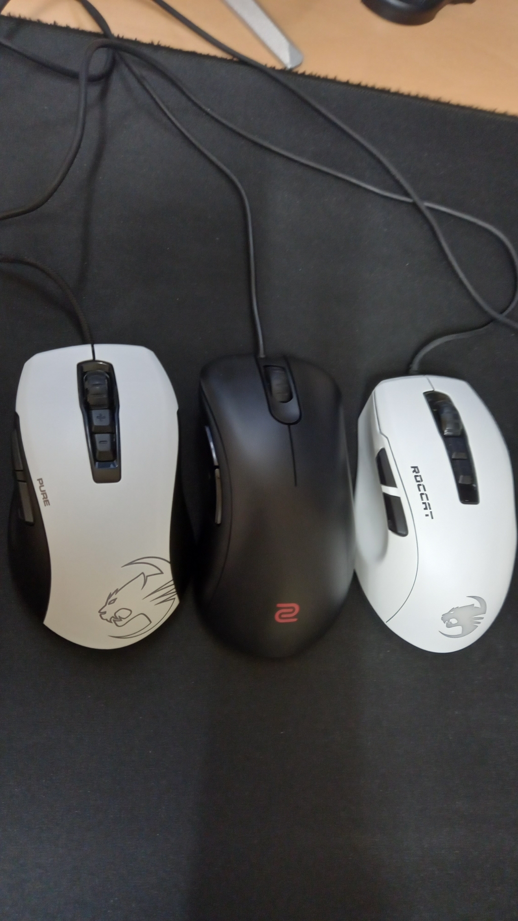 ZOWIE E-SPORTS 게이밍 유선 마우스 M EC2 리뷰후기