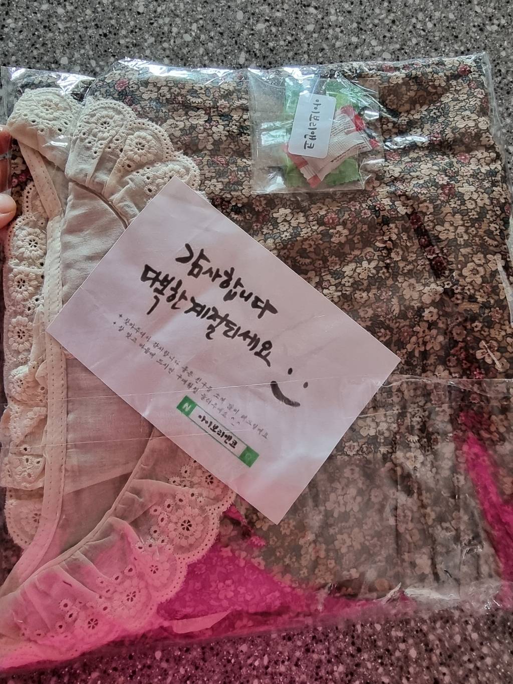 아이보리앤코 잔꽃 원피스 레이스 카라 플라워 프릴 면 레이어드 롱 루즈핏 솔라 리뷰후기