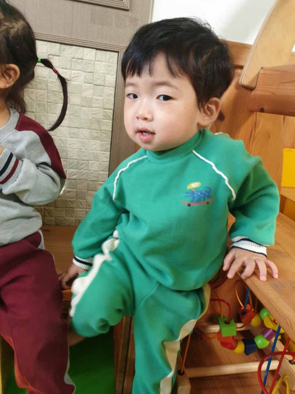 몰리멜리 아동용 디노 스케이팅 융 기모 상하 바지
