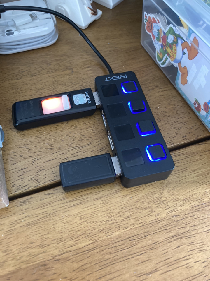 넥스트 USB 20 ort 무전원허브 NEXT-204UH