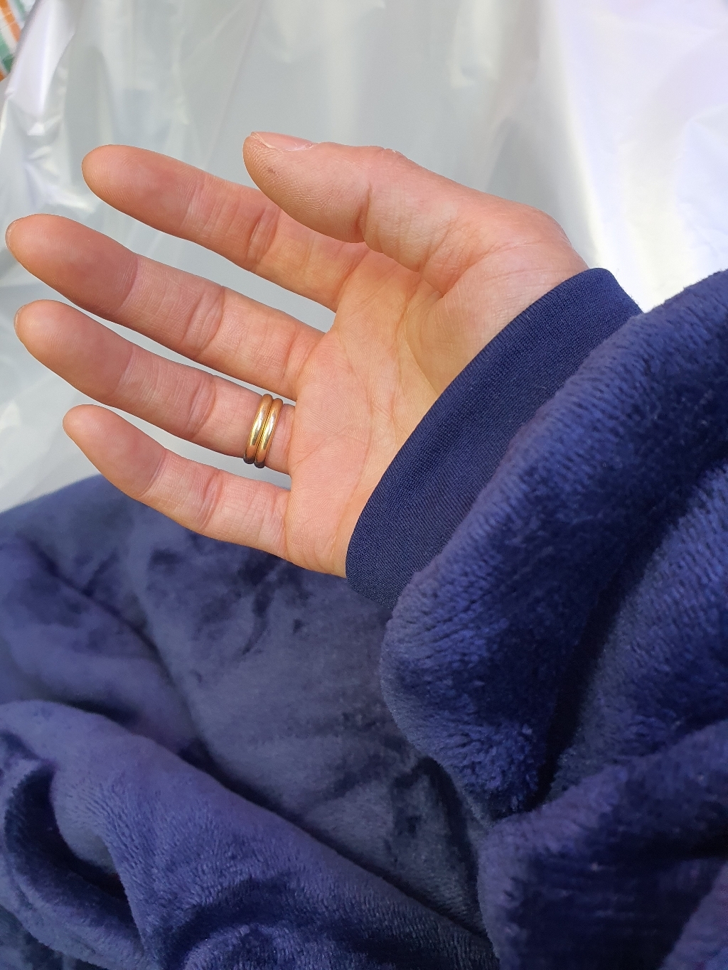 힐링타임 집순이 남녀공용 입는 후드 담요 커플 잠옷 벨벳 밍크 극세사 무릎 겨울 보온 망토 사무실 휴대용
