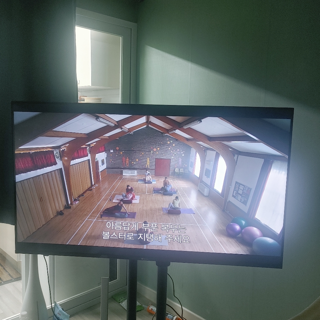 스마트에버 안드로이드 4K UHD 스마트 TV SA