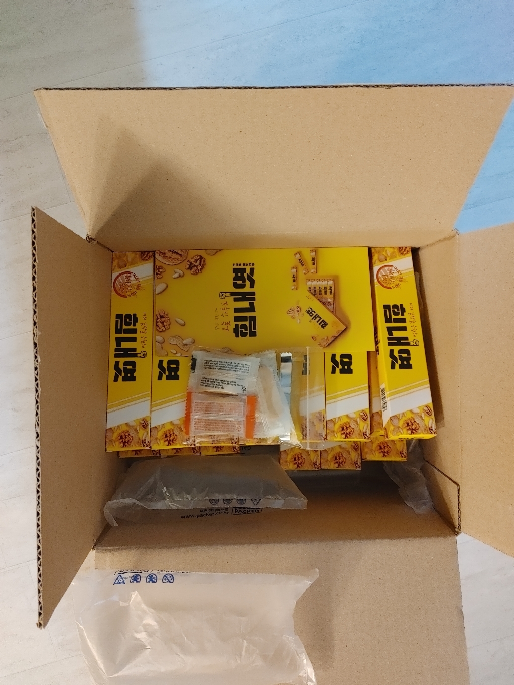 장수식품 힘내엿 신개념 에너지바 이에 붙지않는 국내산 재료 무설탕 엿