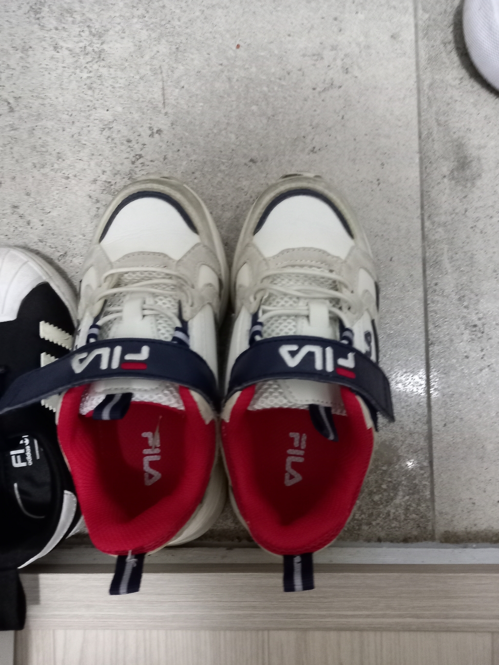 휠라 아동용 타우러스 2 KD 운동화 3R01826D