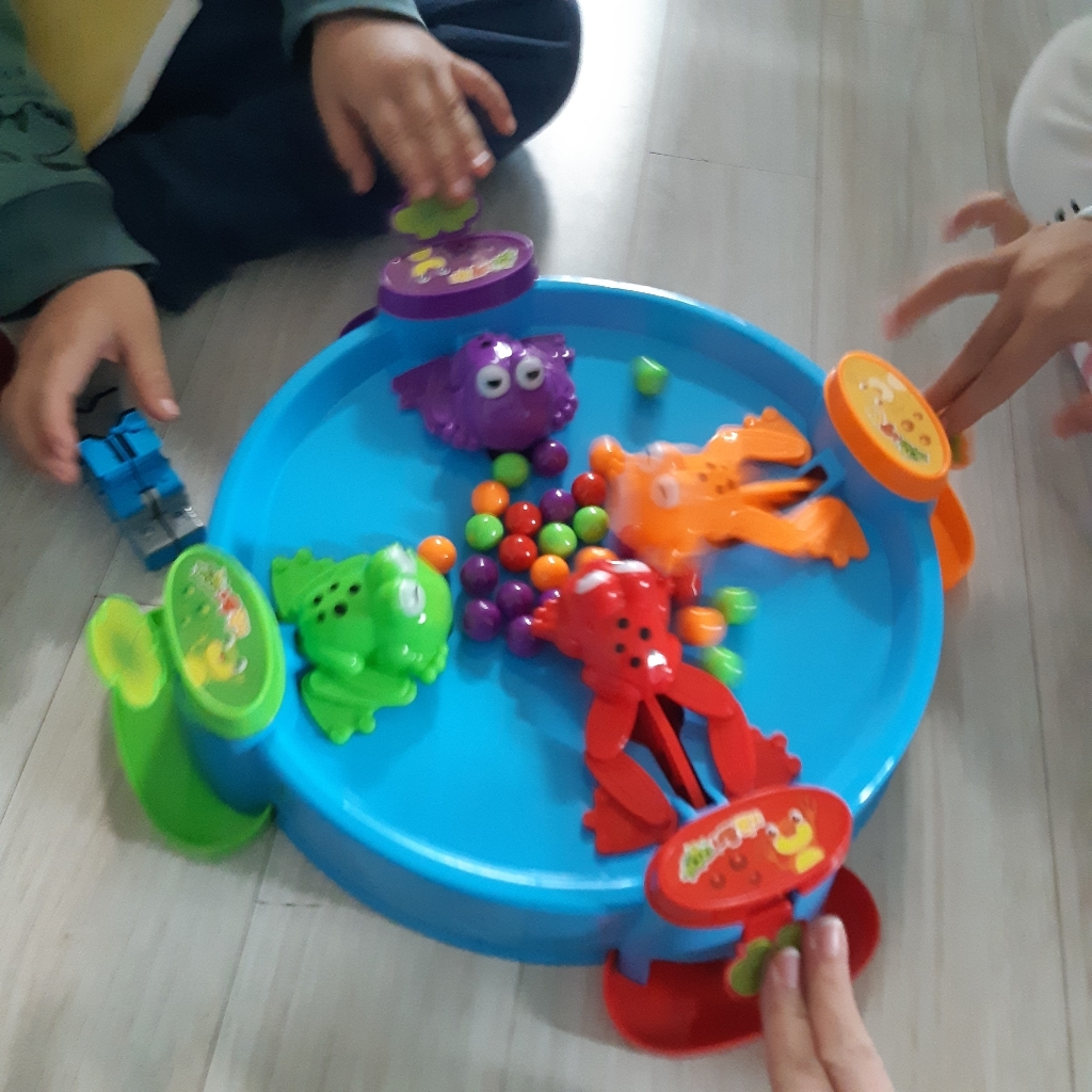 코리아보드게임즈 폴짝폴짝 개구리 사탕먹기