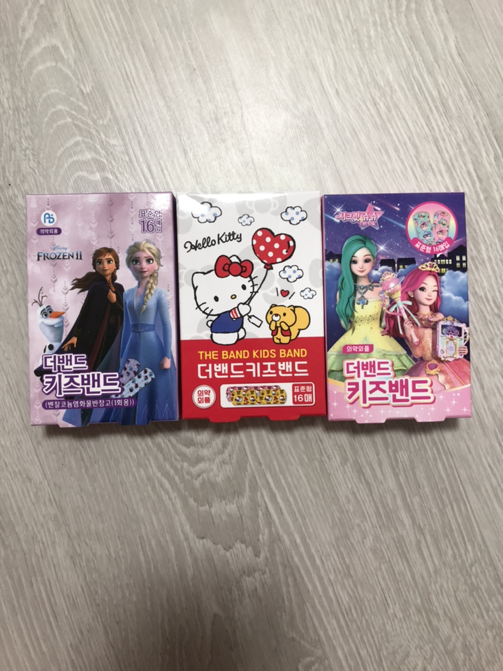 아텍스 더밴드키즈밴드) 핑크퐁 혼합형 브레드이발소 혼합형 시크릿쥬쥬 표준형 겨울왕국2 표준형 헬로키티 표준형 헬로카봇 표준형 랜덤발송
