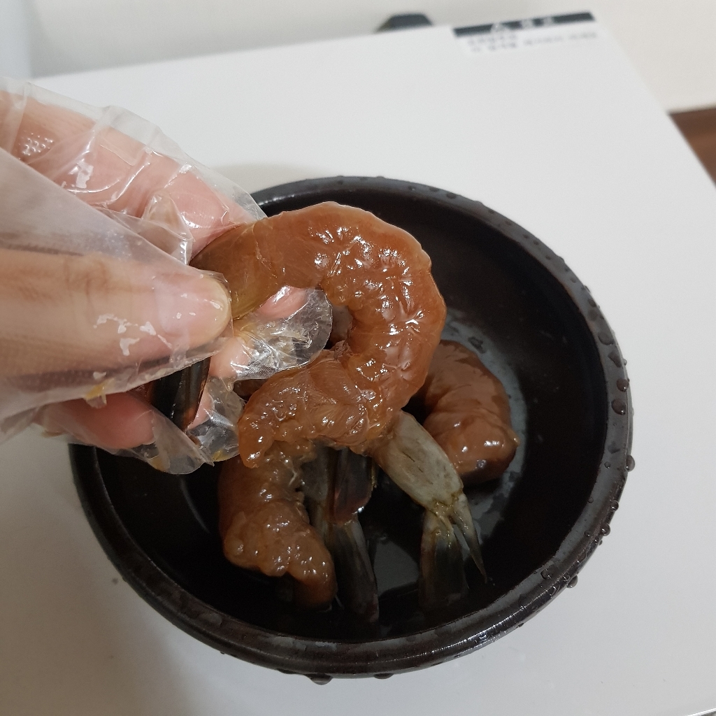 순살 간장새우 깐새우장 대