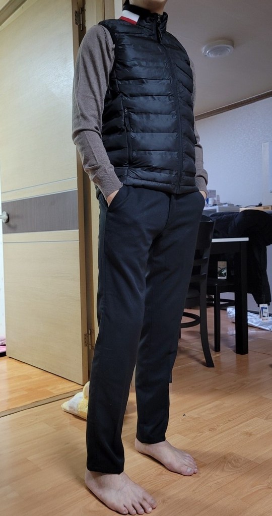 콘피아르 카라3줄 패딩조끼