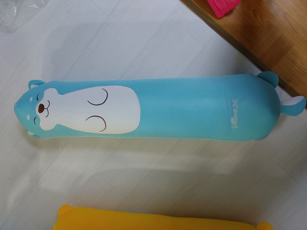 조우니 뭉찌 쿨 매쉬 바디필로우 안고자는 대형롱쿠션 롱베개