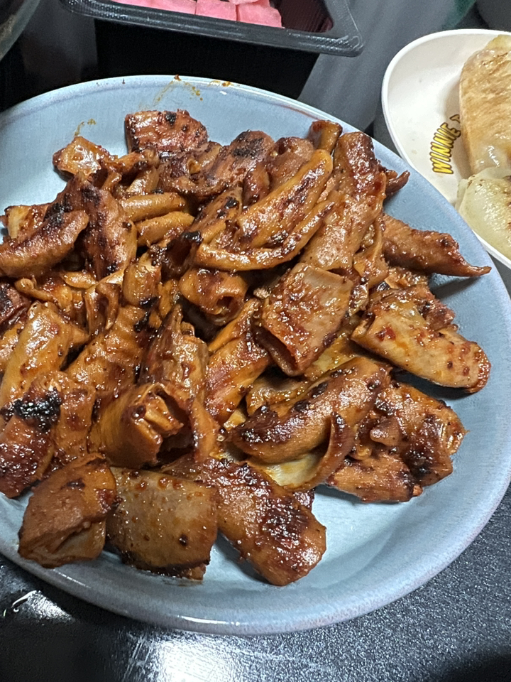 응쿡 불맛공작소 직화 곱창 1인분 1개