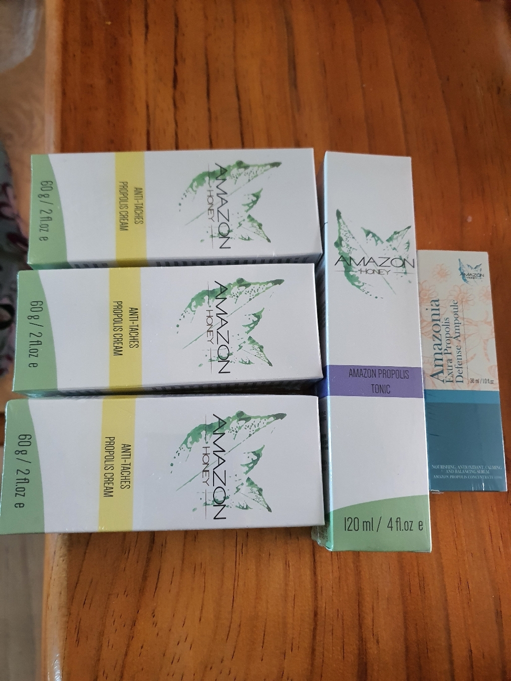 아마존허니 피부톤개선 프로폴리스 크림 항산화 기미 잡티 주근깨 미백 화이트닝 멜라닌 색소침착 추천