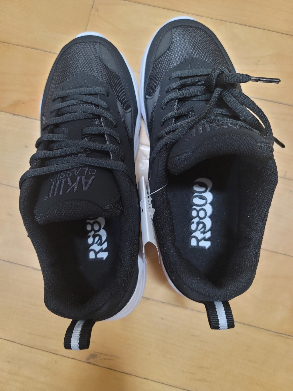 아키클래식 운동화 RS800