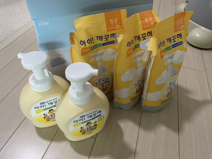 아이깨끗해 폼 핸드솝 순 보송보송 파우더향 용기 리필