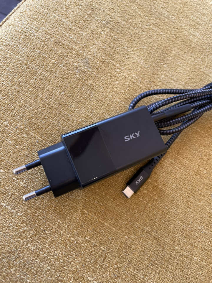 스카이 필 GaN65S USB-PD 고속 3포트 멀티충전기 어댑터 65W ZX-3U10T 리뷰후기