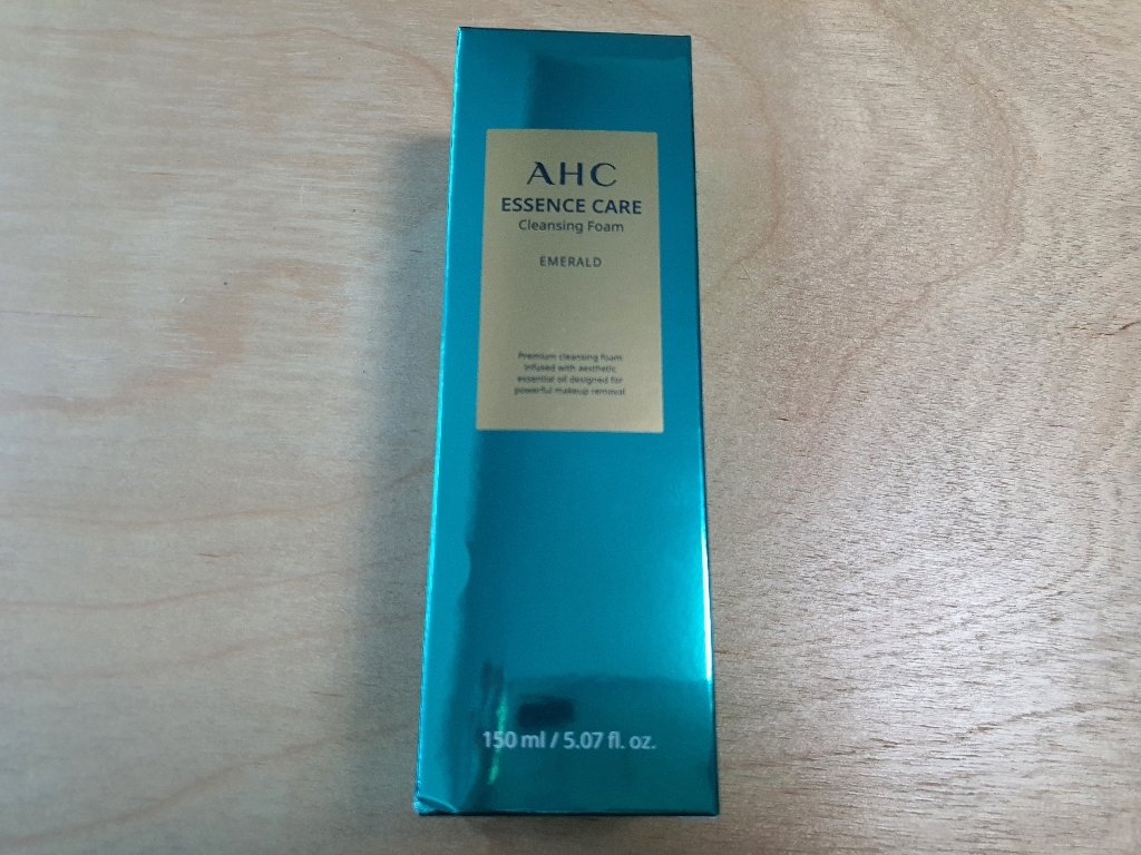 AHC 에센스케어 클렌징폼 에메랄드