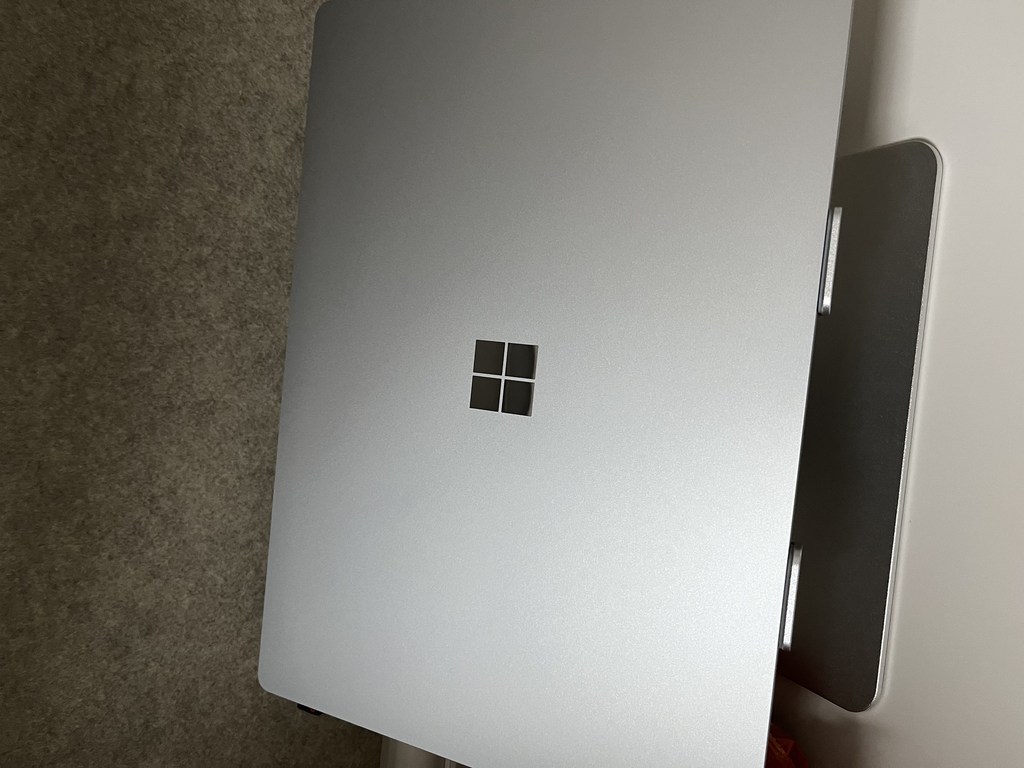 마이크로소프트 2021 Surface ato 4 15