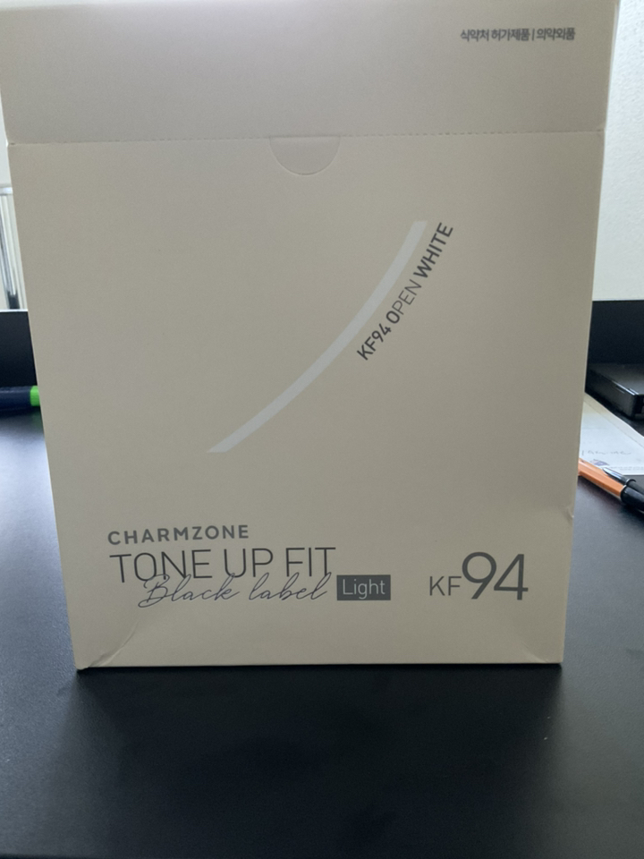참존 톤업핏 블랙라벨 라이트 KF94 마스크 대형