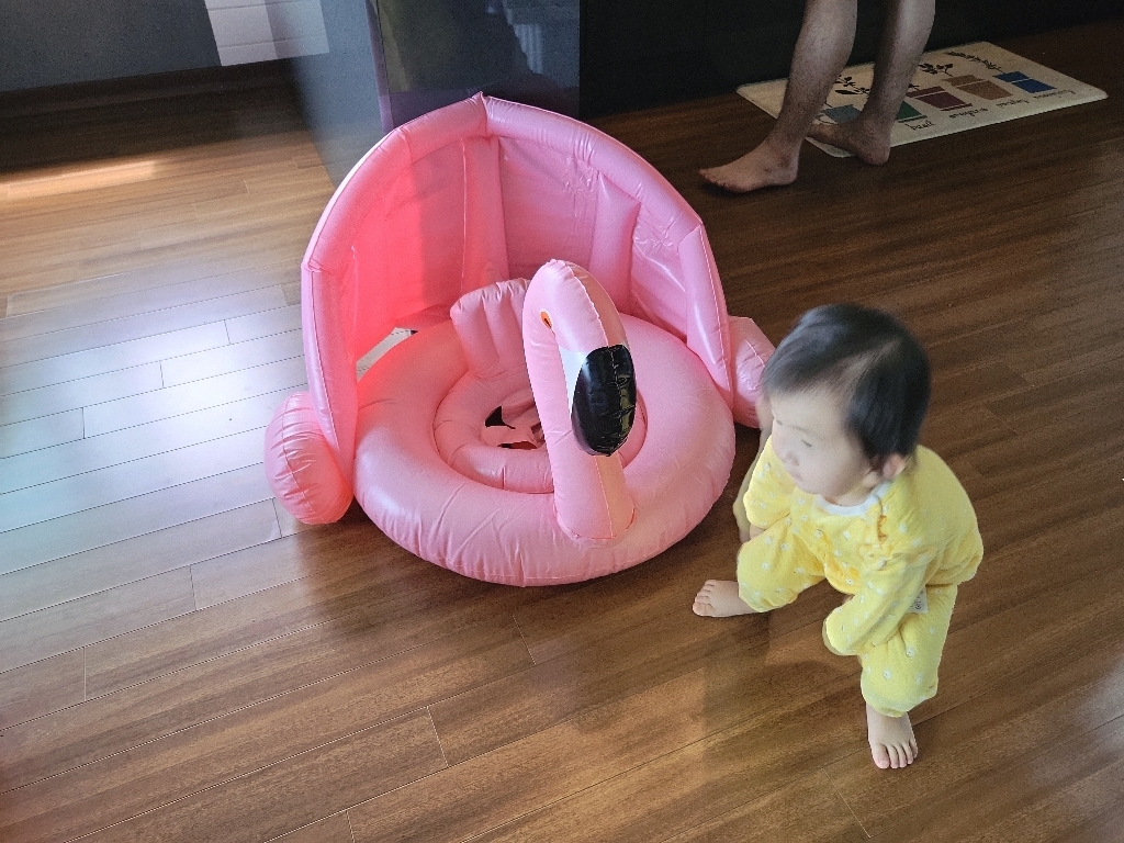 써니워터 플라밍고 유아 그늘막 보행기 튜브