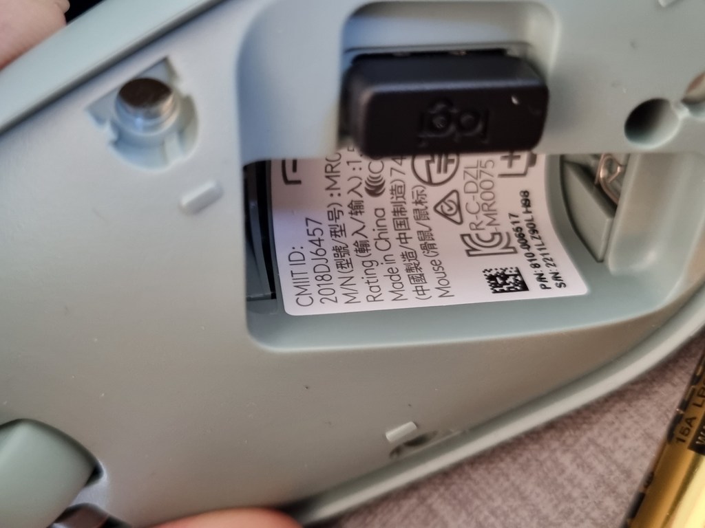 로지텍 EBBE 마우스 350 피트