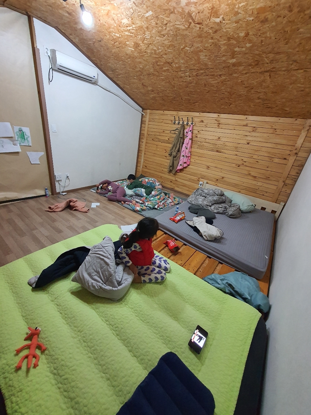 인텍스 듀라빔 클래식 베개일체형 에어매트